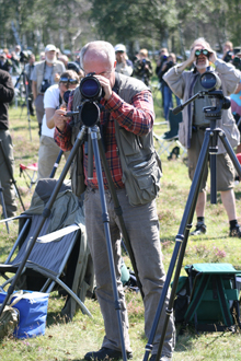 Bengt spanar bivrak. Foto: Mats Olsson